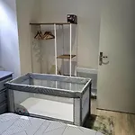 Un Pied-à-terre