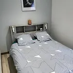 Un Pied-a-terre